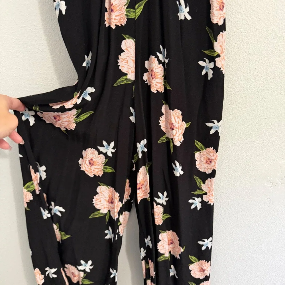 Topshop -‎ Strappy Floral Cropped Romper
